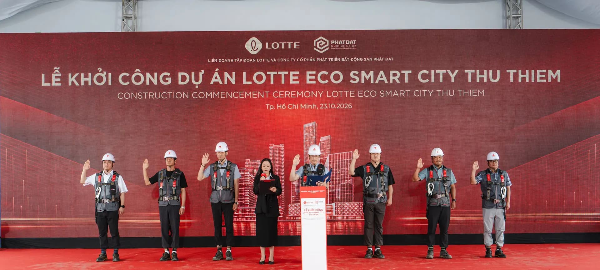 Phát Đạt (PDR) giảm 3,7% ngay sau tin khởi công tổ hợp 2,32 tỷ USD với Lotte